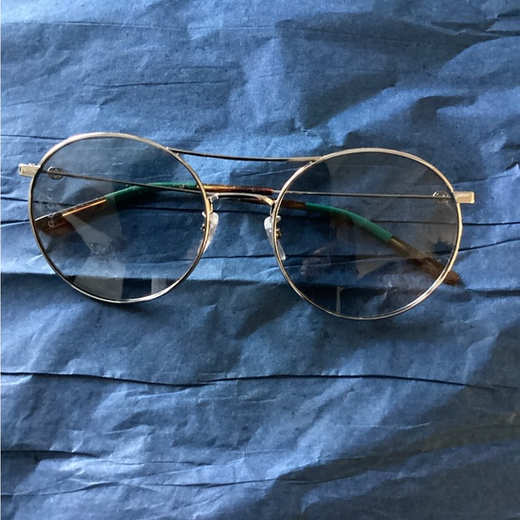 Gucci Silver Round Sunglasses Italy Authentic with Black Case - Picture 2 of 5